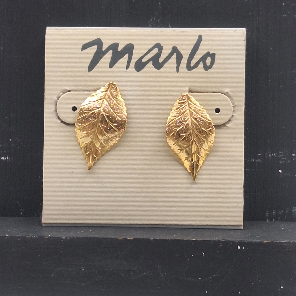 Vtg Marlo Gold Tone Leaf Stud Earrings
